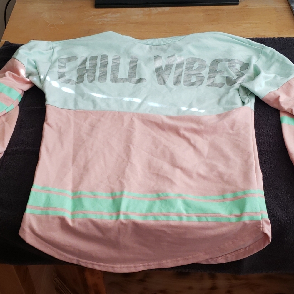 Chill vibes long sleeve